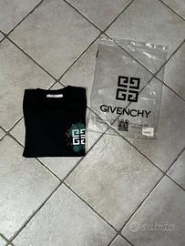 Maglietta Givenchy taglia s