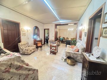 Casa sgnorile indipendente con garage