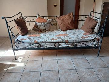 Divano Letto in Ferro Battuto con materasso 