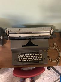 macchina da scrivere elettrica