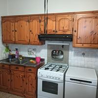 Cucina in legno completa