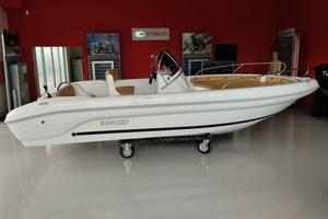 Barca Ranieri SHARK 19