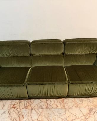 Divani (un set da 3)