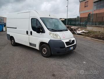 PEUGEOT Boxer