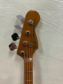 Fender Precision  vintage.   LEGGI