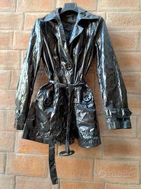Trench coat vintage in vernice nera lucid
