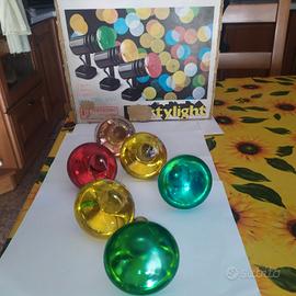 9 lampadine colorate di cui 3 nuove inscatolate 