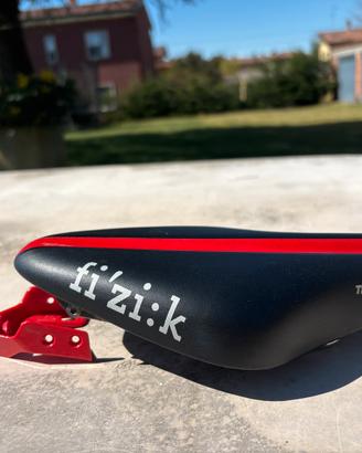 Sella triathlon/ crono Fizik tritone