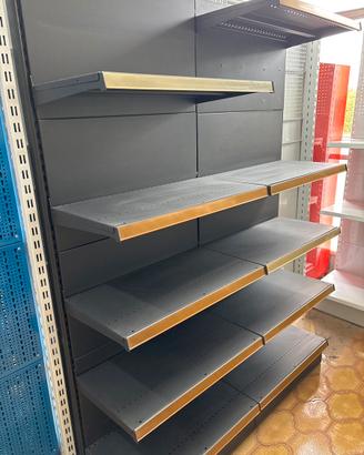 Scaffale per esposizione