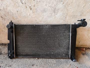 radiatore motore Toyota 