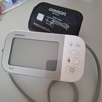 Misuratore pressione Omron X7 Smart