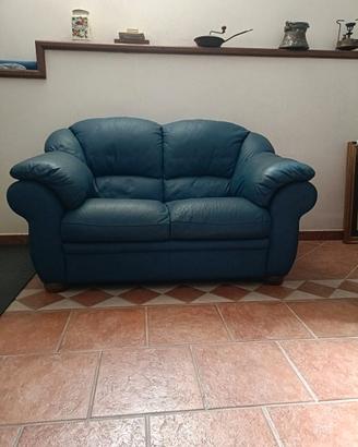 Divano biposto azzurro in vera pelle