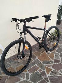 Cannondale Trail Mountain bike