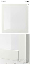3 Ante a vetro di IKEA linea Besta