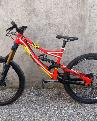 Specialized Status DH – MTB Downhill/Freeride