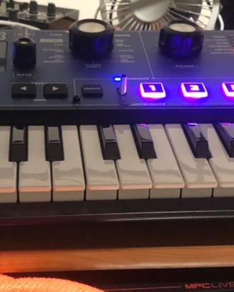 Novation mininova