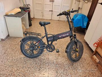 Bicicletta elettrica nuova