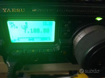 RTX HF YAESU 897 +STRUMENTO