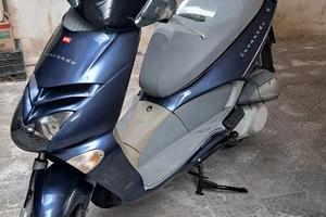 Aprilia leonardo 250