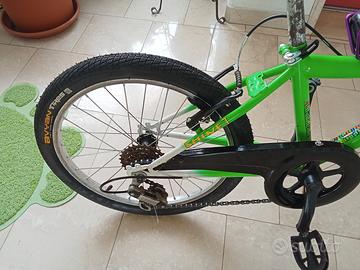 bicicletta da bambino con ruote del 20 usata