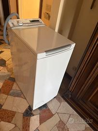 Lavatrice Whirpool carica dall’alto 6kg- TDLR60214