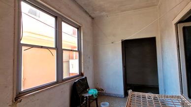 Appartamento 3 vani + acc.ri da ristrutturare