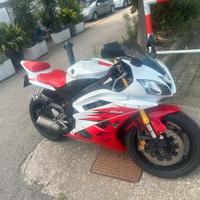 Yamaha R6