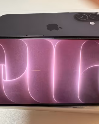 iPhone 16 