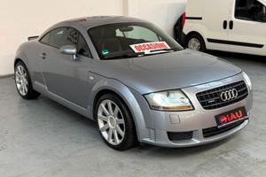 Audi TT Coupé 3.2 V6