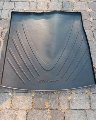 Tappeto in gomma originale Baule Alfaromeo Stelvio