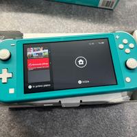 Nintendo Switch Lite + 4 giochi