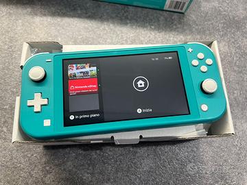 Nintendo Switch Lite + 4 giochi