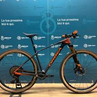 MTB Front: Orbea Alma M-LTD Taglia M