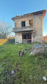 Rustico da ristrutturare