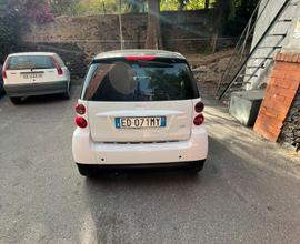 Smart Fortwo 2010 incidentata