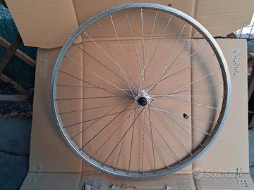 cerchio anteriore 28"