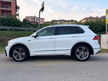 Volswagen Tiguan R-Line 2.0 TDI 150 cv automatica