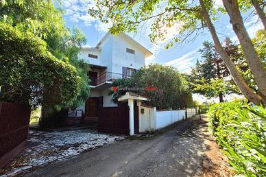 Villa o villino Foggia [Cod. rif 3283080VRG]