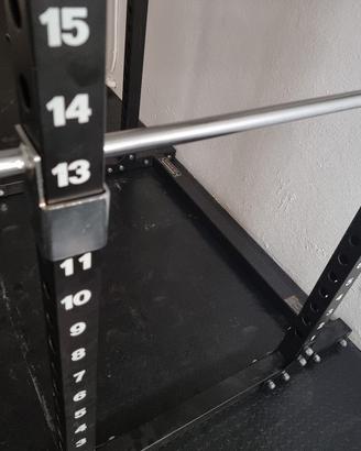 Attrezzatura per home garage gym studio palestra