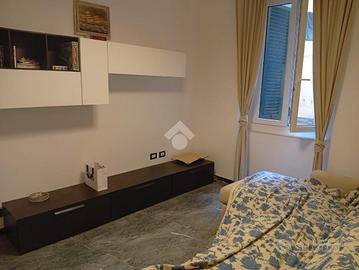 3 LOCALI A GENOVA