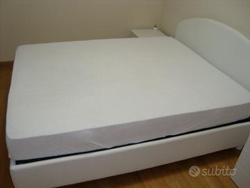 Letto contenitore matrimoniale Oggioni + comodini