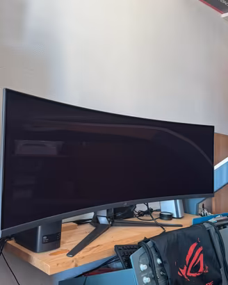 Asus Rog Monitor 144 hz Oled 49 pollici curvo