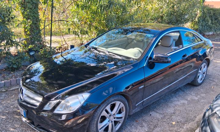 Mercedes-benz E 250 220 CDI BlueEFFICIENCY Avantga