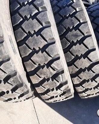 4 gomme nuove ricoperte 13 22.5 good year