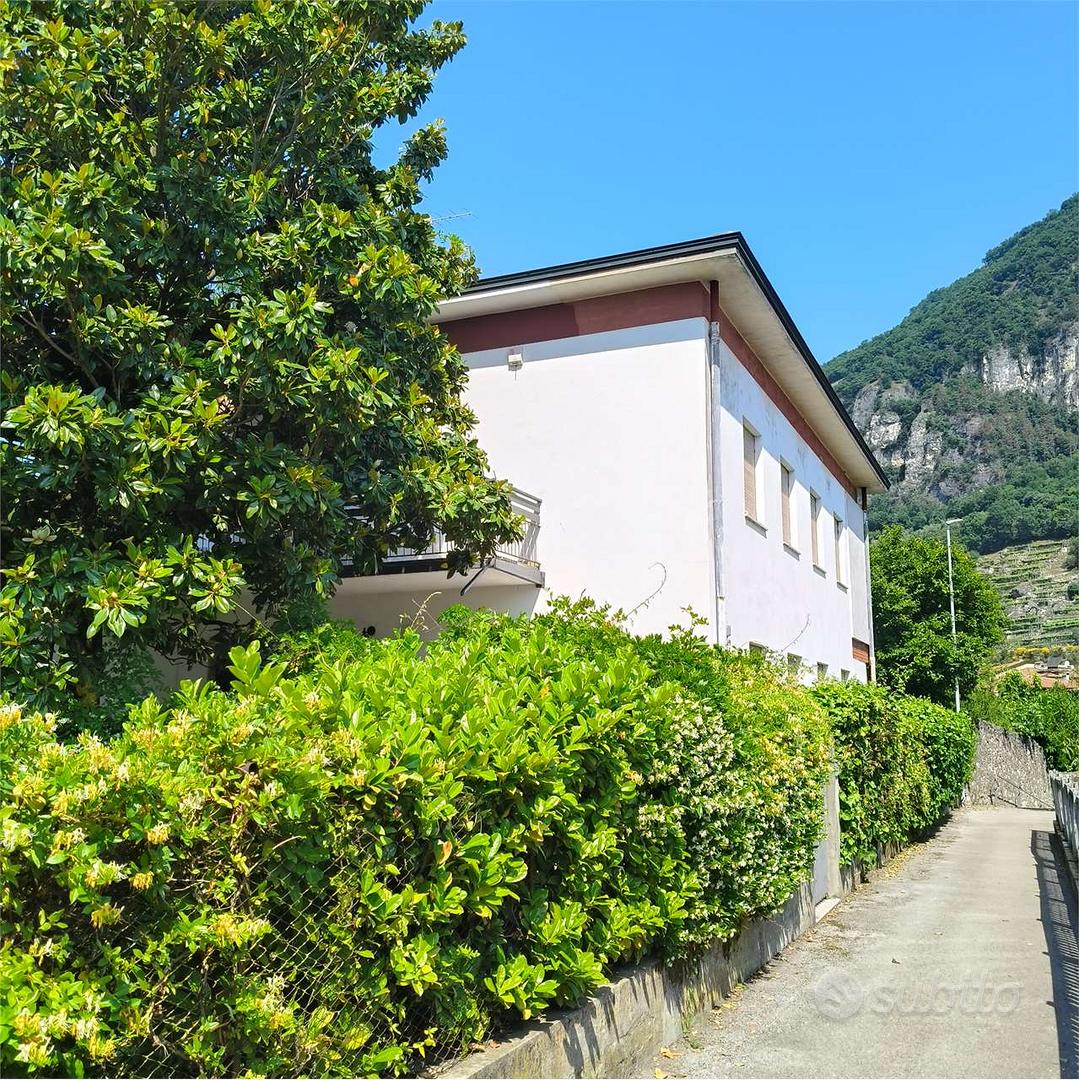 Villa a Mori - Vista 2