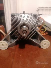 MOTORE LAVATRICE BOSCH 00145457

