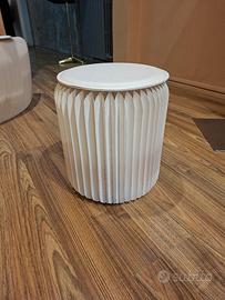 sgabello panca e divano in carta 