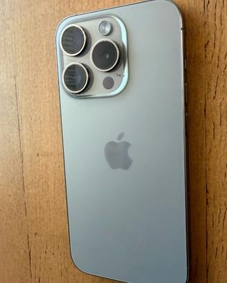Apple iPhone 15 Pro 512GB Argento (trattabile)