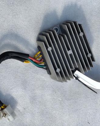 REGOLATORE DI TENSIONE ORIGINALE KYMKO AK550