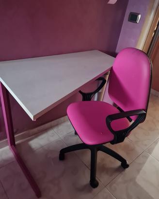 Scrivania Moretti  Compact con sedia girevole
